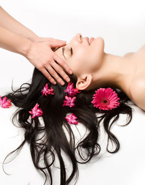 中醫(yī)護(hù)發(fā)砭石刮痧的操作方法